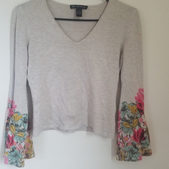 Floral Bell Sleeve 70s Style Boho Top - Picture 4 of 6